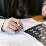 How do Hedge Funds Detect Causal Mispricing